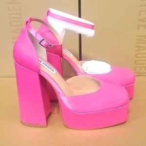 Pink Barbie heels 💖